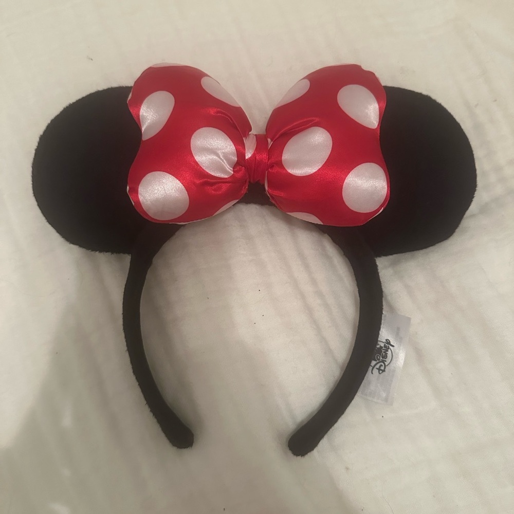Disney parks Minnie Mouse ears